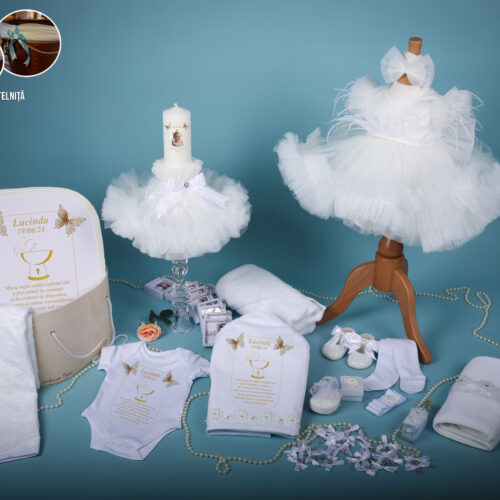 Anne Alb – Set Trusou Botez Fetiță Alb 0-24 luni Premium – 28 Piese (Mânecuță Scurtă)