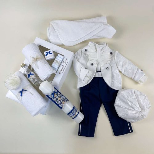 Trusou Botez Băiat ESENȚIAL NOAH, 13 Piese, Costum și Lumânare cu Dantelă, Ivoire-Crem, 0-3 / 3-6 / 6-9 / 9-12 Luni